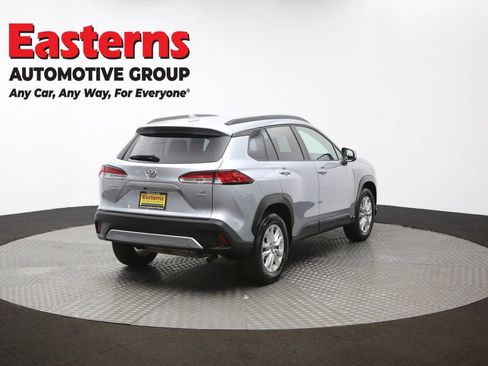 Used 2023 Toyota Corolla Cross LE image 37