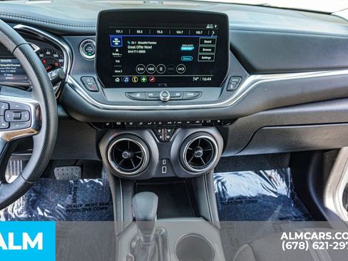 Used 2025 Chevrolet Blazer LT FWD image 40