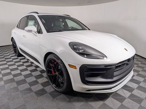 New 2026 Porsche Macan GTS AWD/4WD image 9