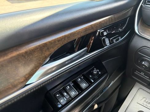 Used 2024 Jeep Grand Wagoneer L 4WD image 21