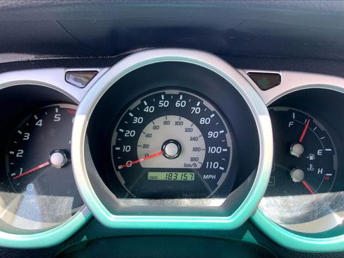 Used 2005 Toyota 4Runner SR5 RWD image 24