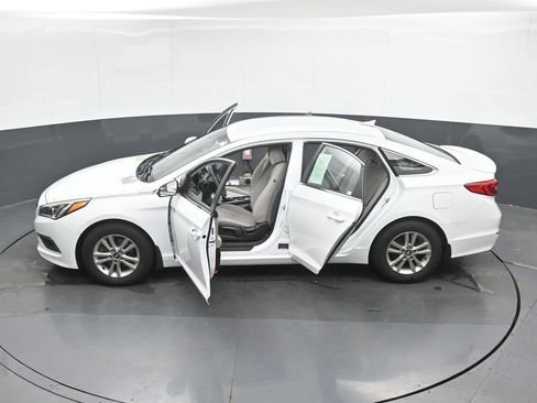 Used 2016 Hyundai Sonata SE FWD image 50