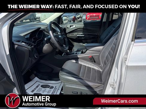 Used 2019 Ford Escape Titanium AWD/4WD image 22