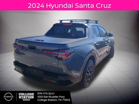 Used 2024 Hyundai Santa Cruz SEL w/ Activity Package image 2