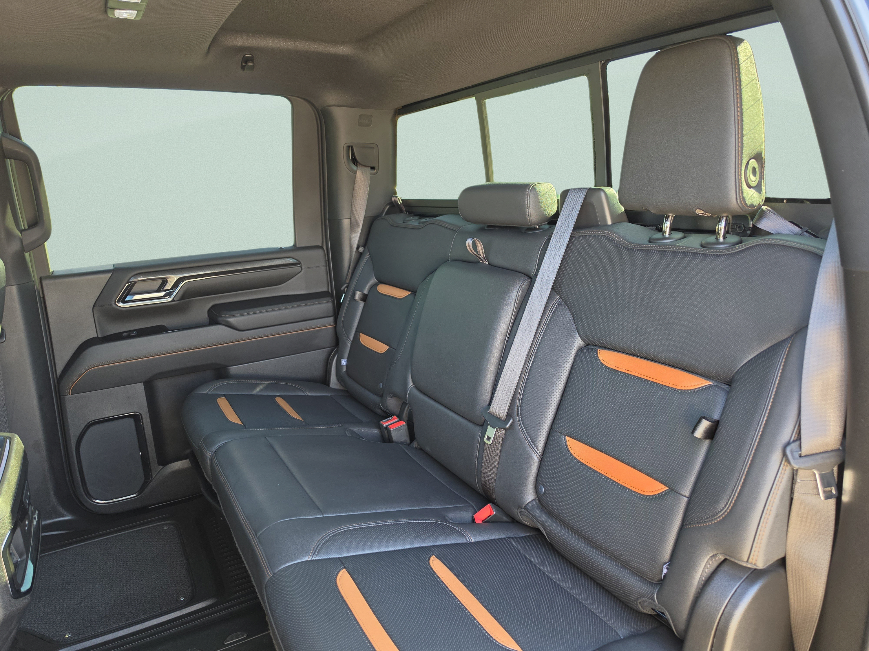 Used 2024 GMC Sierra 2500 AT4 w/ AT4 Premium Plus Package AWD/4WD image 23