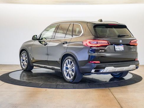 Certified 2023 BMW X5 xDrive45e w/ Executive Package AWD/4WD image 2