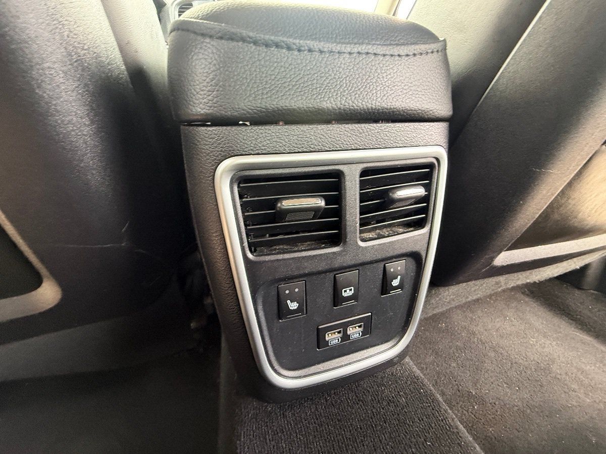 Used 2021 Chrysler 300 Touring L AWD/4WD image 19