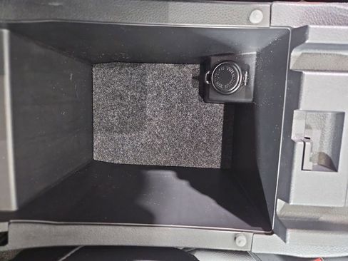 Certified 2024 Subaru Outback Limited image 28