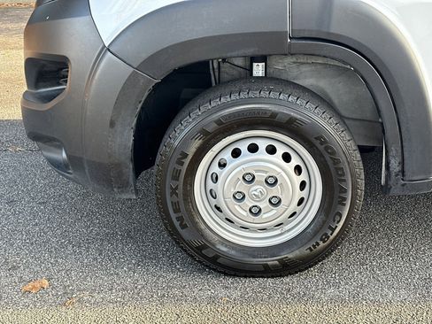 Used 2024 RAM ProMaster 2500 image 11