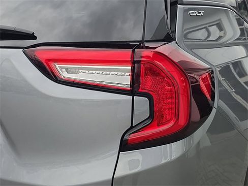 Certified 2023 GMC Terrain SLT w/ Infotainment Package II image 8