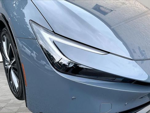 Certified 2024 Toyota Prius XLE FWD image 28