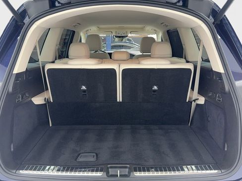 Used 2021 Mercedes-Benz GLS 450 4MATIC image 12