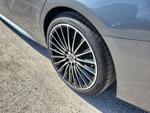 Certified 2025 Mercedes-Benz C 300 Sedan image 5