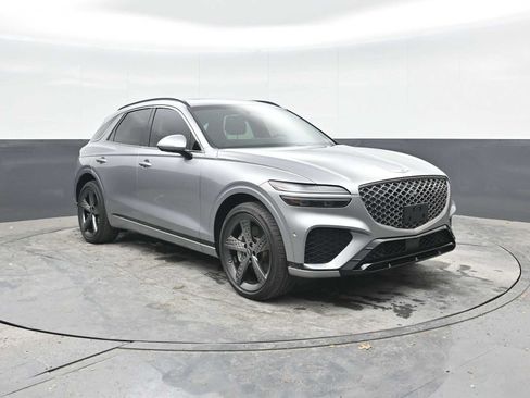 Used 2024 Genesis GV70 2.5T w/ Sport Prestige Package AWD/4WD image 7
