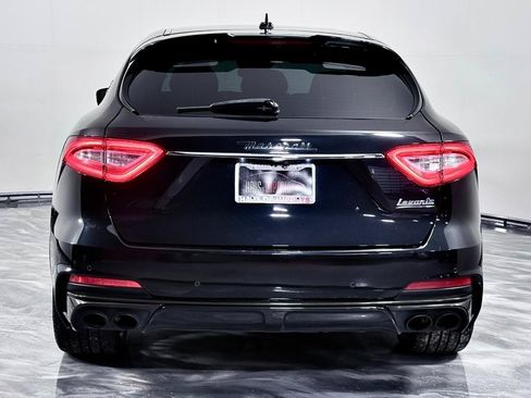 Used 2019 Maserati Levante Trofeo AWD/4WD image 8
