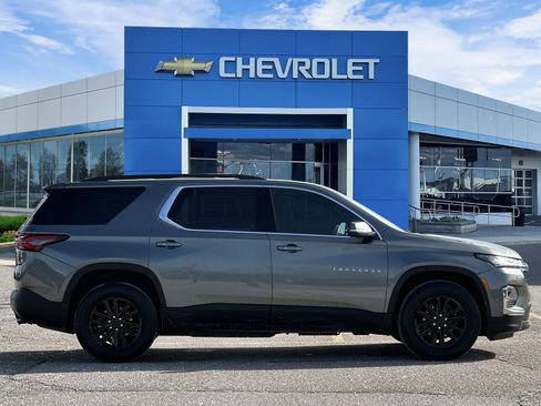 Certified 2023 Chevrolet Traverse LT image 5