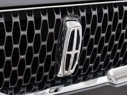 Used 2022 Lincoln Corsair Reserve w/ Equipment Group 201A AWD/4WD image 21