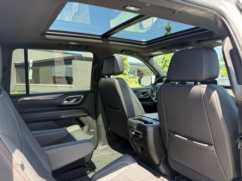 Used 2023 Chevrolet Suburban RST w/ Sport Performance Package AWD/4WD image 14