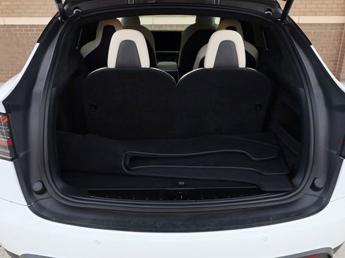 Used 2022 Tesla Model X Plaid image 15