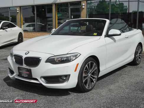 Used 2017 BMW 230i xDrive Convertible image 3