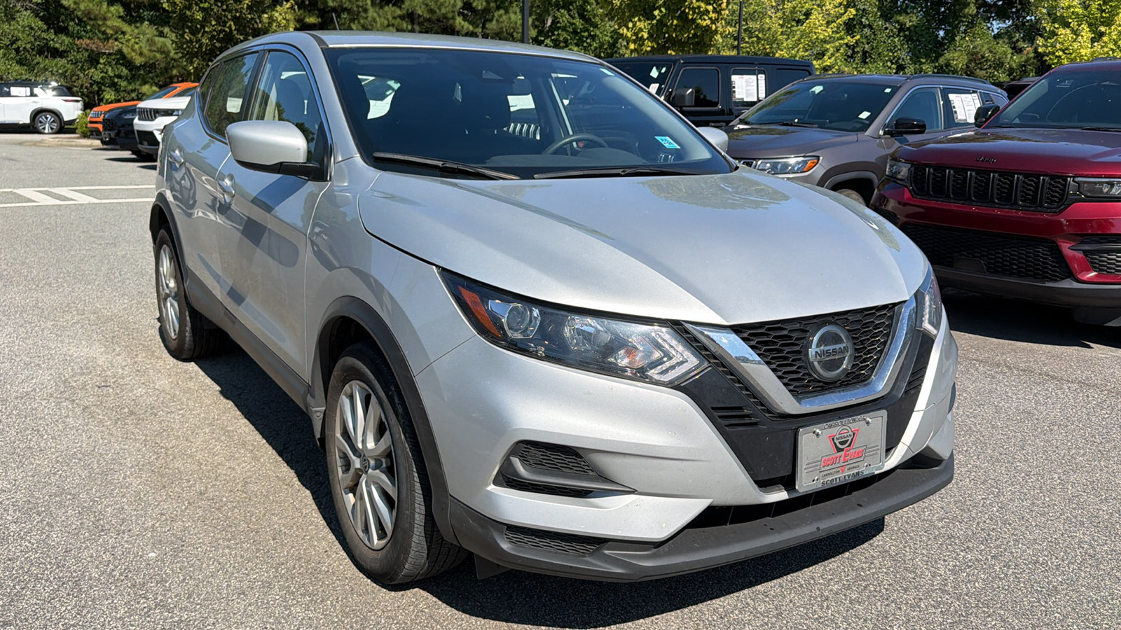 Used 2022 Nissan Rogue Sport S FWD image 5