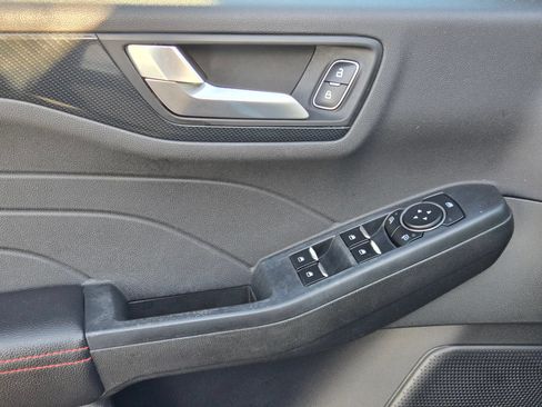 Used 2023 Ford Escape ST-Line FWD image 21