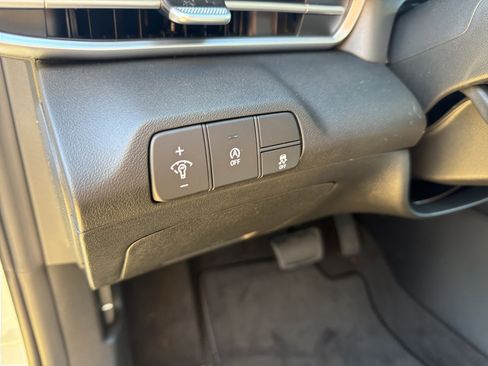 New 2026 Hyundai Elantra SE image 10