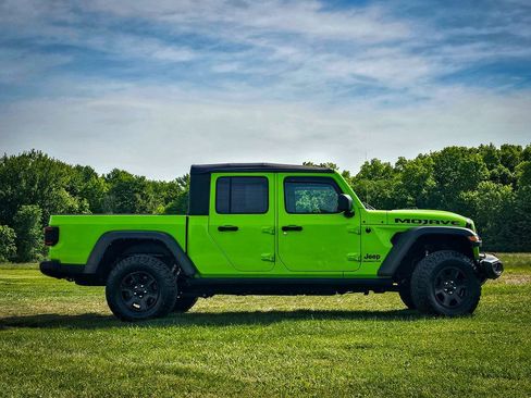 Used 2021 Jeep Gladiator Mojave AWD/4WD image 2