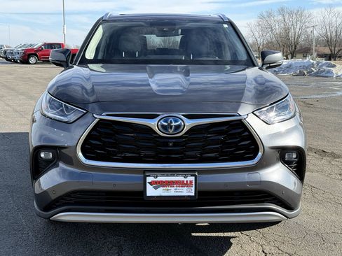 Used 2022 Toyota Highlander Platinum image 8