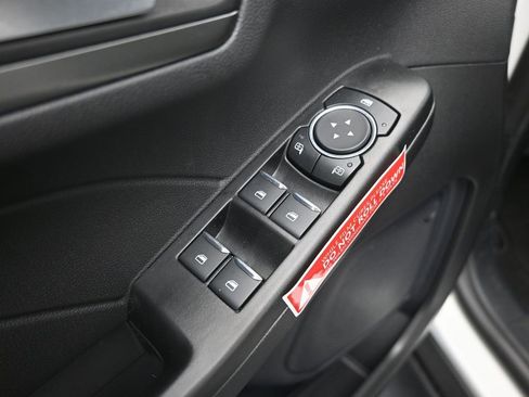 New 2025 Ford Escape SE image 13