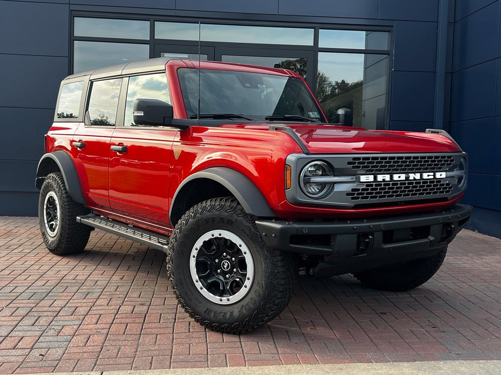 Used 2023 Ford Bronco Badlands AWD/4WD image 7