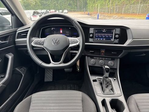 Used 2024 Volkswagen Jetta S image 20