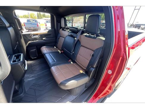 Used 2024 Chevrolet Silverado 1500 High Country AWD/4WD image 28