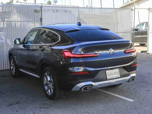 Used 2025 BMW X4 xDrive30i image 4