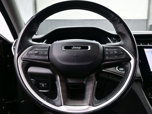 Used 2021 Jeep Grand Cherokee L Limited AWD/4WD image 26