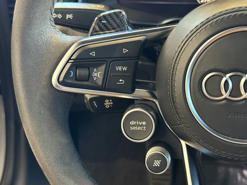 Used 2018 Audi R8 V10 plus w/ Full Leather Package AWD/4WD image 23