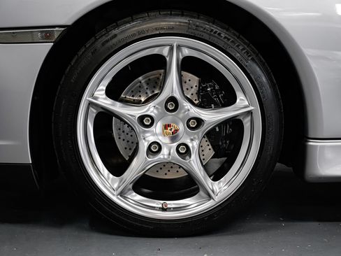 Used 2004 Porsche 911 Carrera RWD image 48