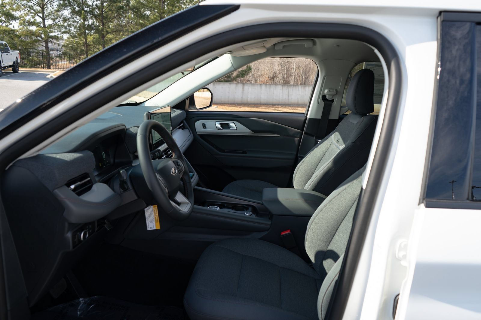 New 2026 Ford Explorer Active RWD image 14