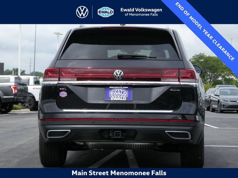Certified 2025 Volkswagen Atlas SEL image 30