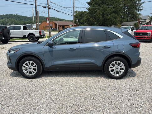 Used 2023 Ford Escape Active w/ Tech Pack #2 AWD/4WD image 8
