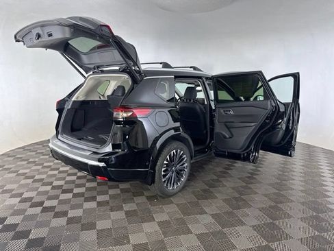 Certified 2025 Nissan Rogue Platinum w/ Platinum Premium Package AWD/4WD image 14