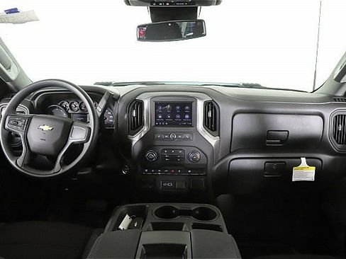 New 2025 Chevrolet Silverado 2500 Custom w/ Custom Value Package image 9