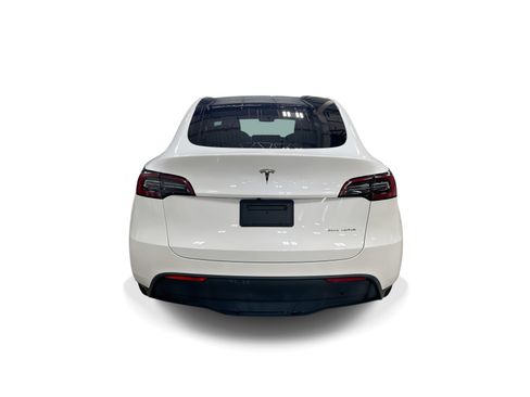 Certified 2023 Tesla Model Y Long Range AWD/4WD image 5