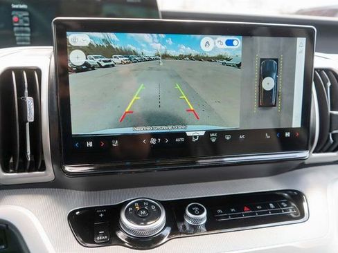 Used 2025 Ford Expedition Active AWD/4WD image 24