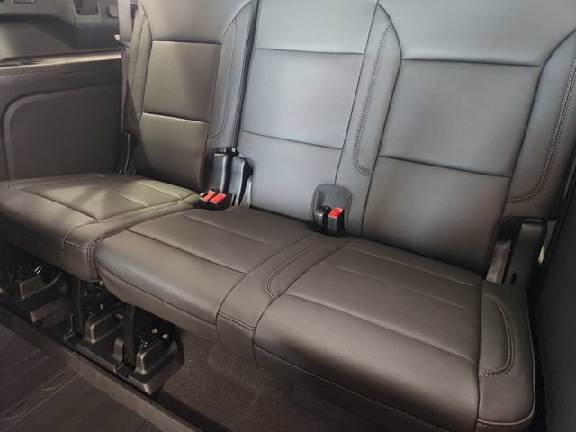New 2026 Chevrolet Suburban LT w/ Comfort Package AWD/4WD image 20