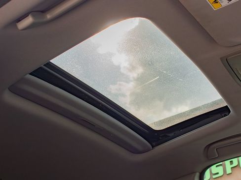 Used 2018 Honda CR-V EX image 12