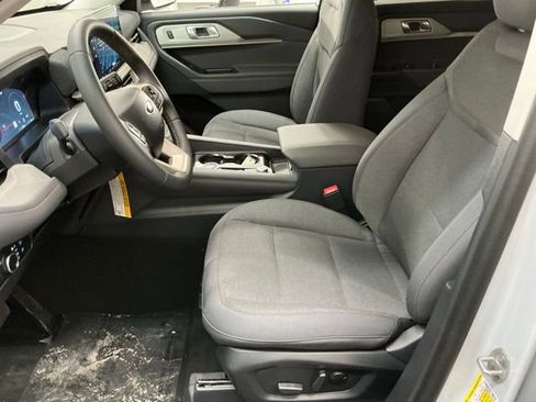 New 2026 Ford Explorer Active image 14