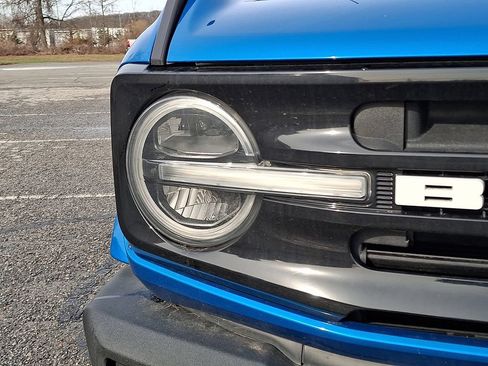 Used 2022 Ford Bronco Outer Banks AWD/4WD image 12