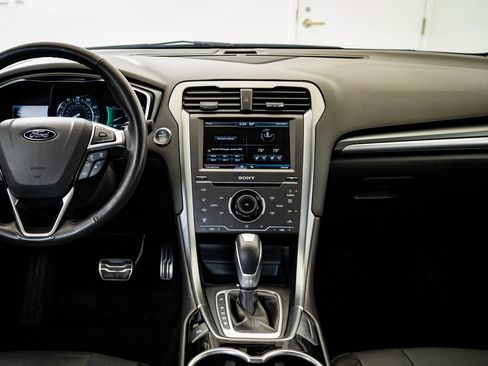 Used 2015 Ford Fusion Titanium image 30
