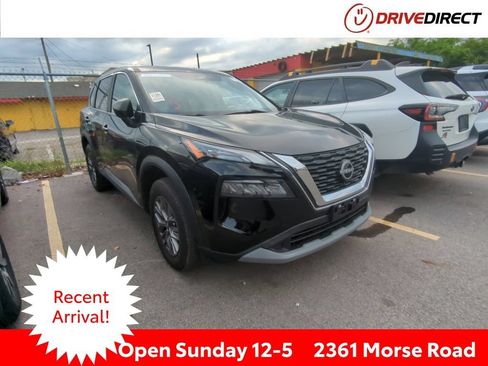 Used 2023 Nissan Rogue S AWD/4WD image 1